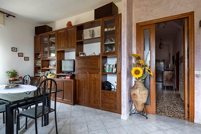 Appartamento con 5 locali in vendita in Poggibonsi