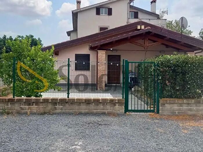 Appartamento bilocale in affitto in Località Crocicchie Snc, Anguillara Sabazia