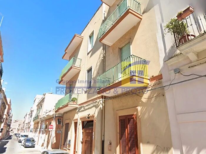 Appartamento quadrilocale in vendita in Via Nicolò Taccone, Brindisi