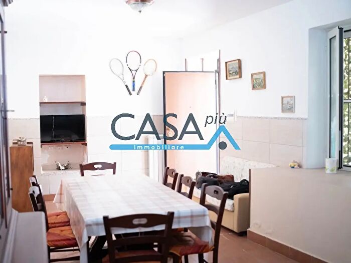 Casa trilocale in vendita in Pastorano