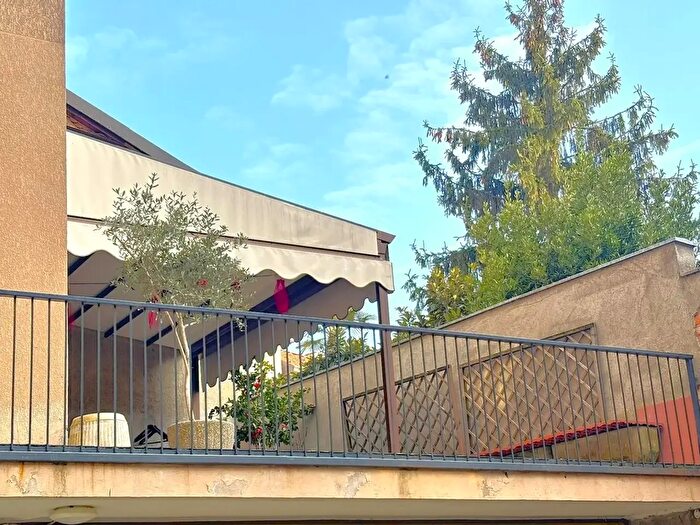 Appartamento quadrilocale in vendita in Viale Matteotti, Pavia