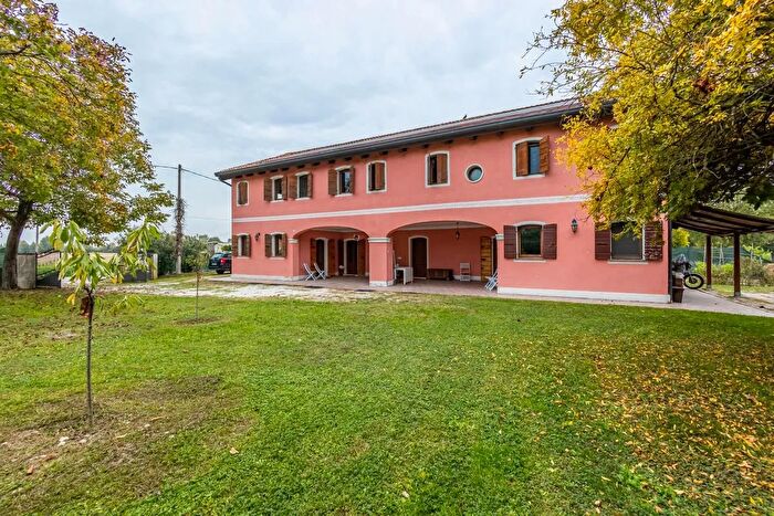 Casa con 5 locali in vendita in Via Perarello, Vigodarzere