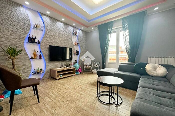 Appartamento quadrilocale in vendita in Via Anselmo Fauli, Prato