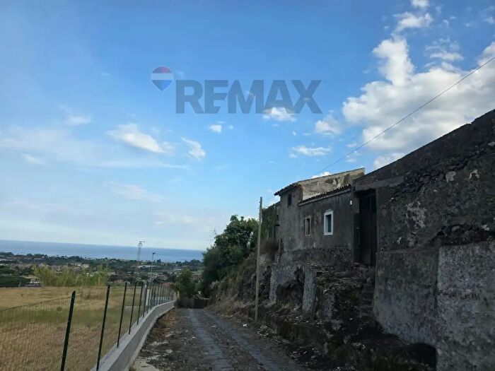 Casa monolocale in vendita in Via Cutula, Giarre
