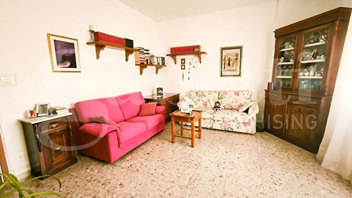 Appartamento quadrilocale in vendita in Via Trieste, Follonica