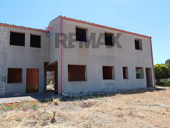 Casa con 5 locali in vendita in Via Mosebbi Snc, Ragusa