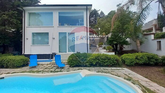 Casa con 8 locali in affitto in Via dei Platani Snc, Borgetto