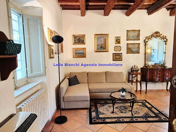 Appartamento trilocale in vendita in Via Mazzolari, Pesaro