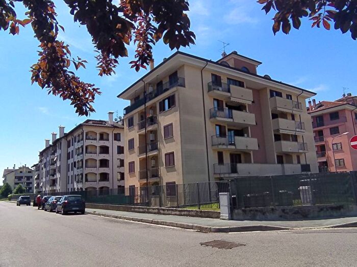 Appartamento bilocale in affitto in Via Padova, Nuovo Ospedale San Paolo, Legnano