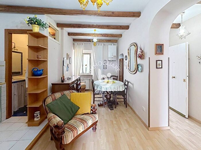 Appartamento trilocale in affitto in Via della Libertà, Centro, Santa Marinella