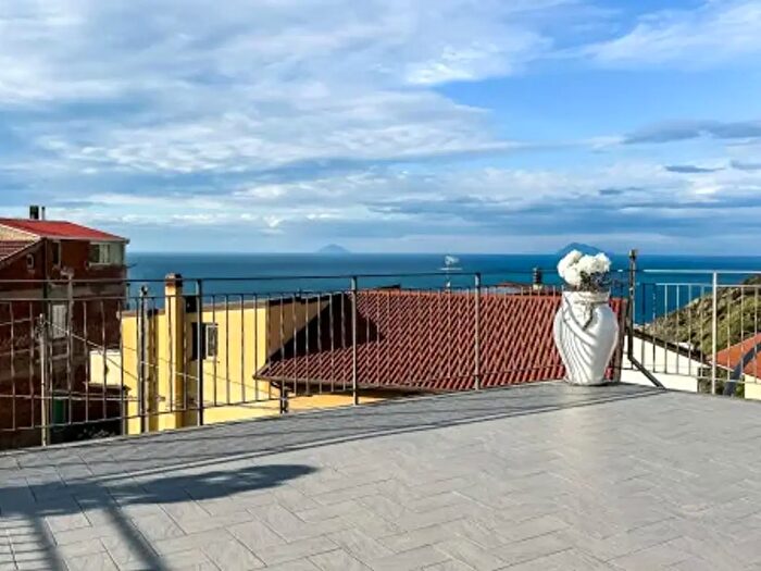 Casa con 6 locali in vendita in Contrada San Martino, Capo D'Orlando
