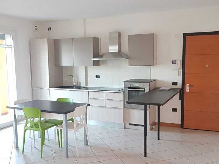 Appartamento trilocale in affitto in via San Lorenzo, Busiago, Campo San Martino