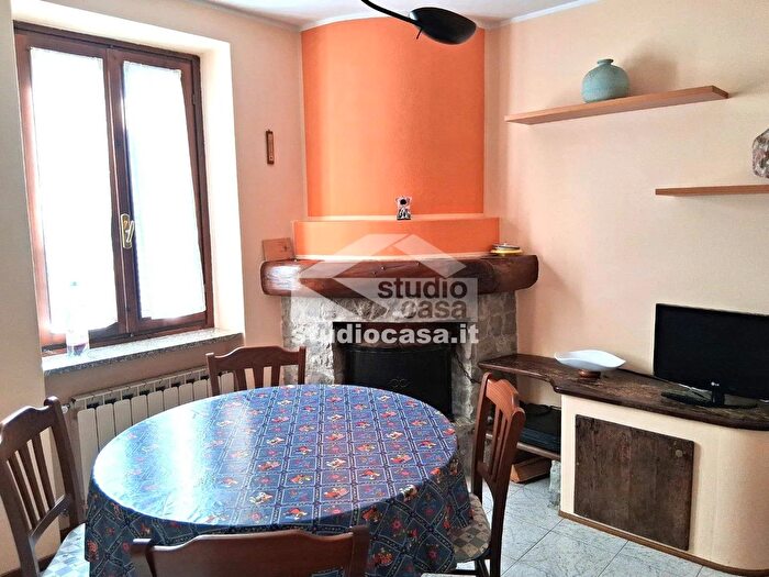 Appartamento bilocale in vendita in Via Chiesa, Serina