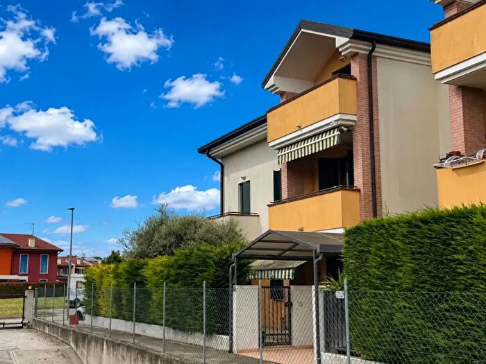 Appartamento quadrilocale in vendita in Bovolenta