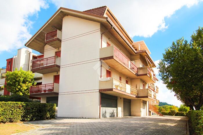 Appartamento quadrilocale in vendita in Via delle Magnolie, Ripatransone