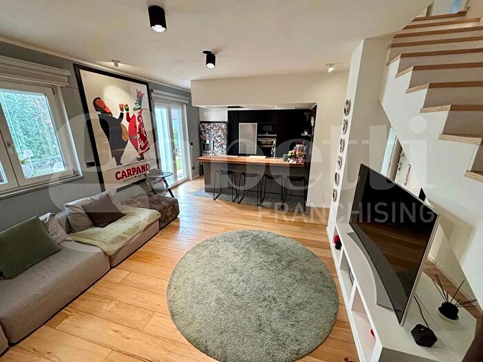 Casa quadrilocale in vendita in Via Tetti Pereno, Rivalta Di Torino