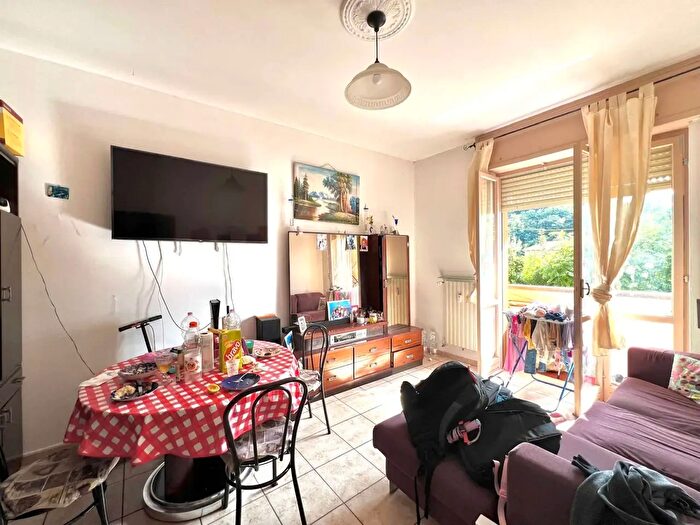 Appartamento trilocale in vendita in Via Bainsizza, Varese