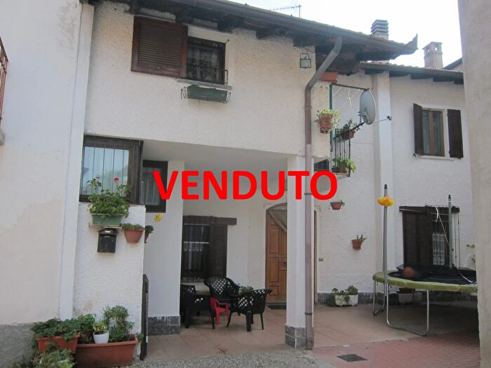 Appartamento in vendita in Vergiate Varese Lombardia Italia, Vergiate
