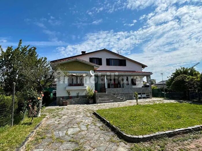 Appartamento con 5 locali in vendita in Via Pinerolo Susa, Sangano