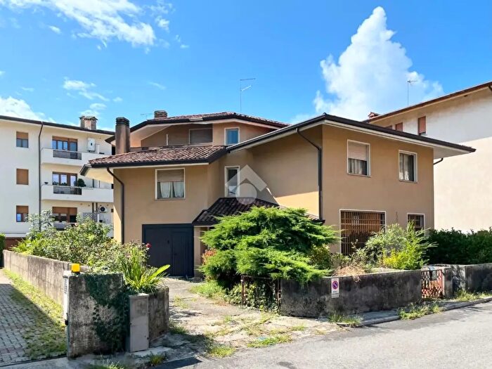 Casa quadrilocale in vendita in Via Enrico Fermi, Cervignano Del Friuli