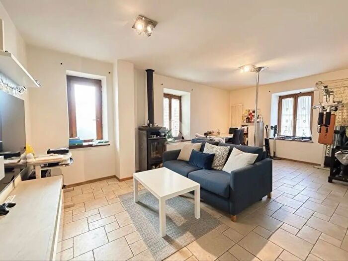 Appartamento quadrilocale in vendita in Via Don Giuseppe Maurina, Sporminore