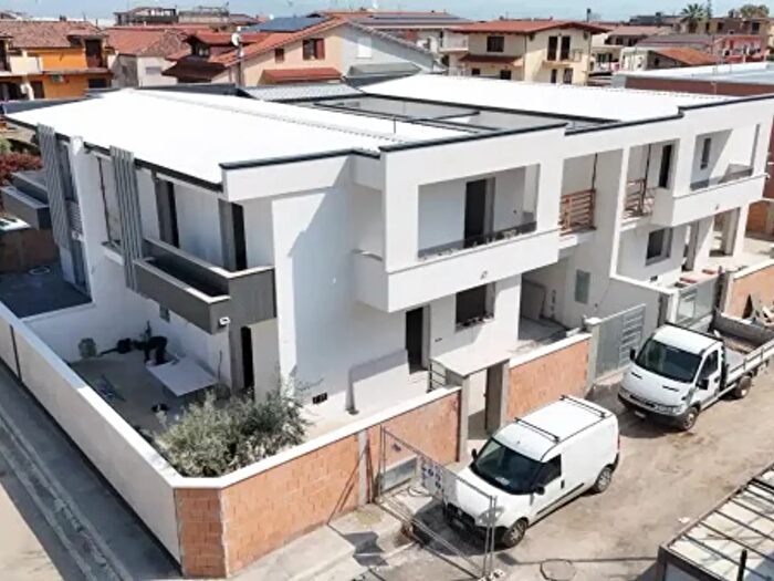 Appartamento con 5 locali in vendita in Via Castagnola, Parete