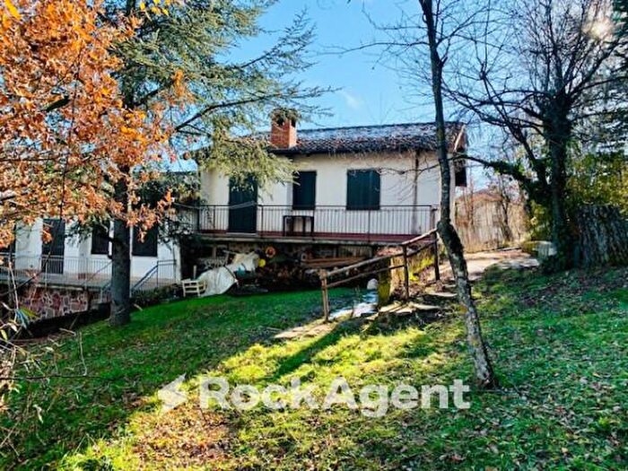 Casa trilocale in vendita in Varzi