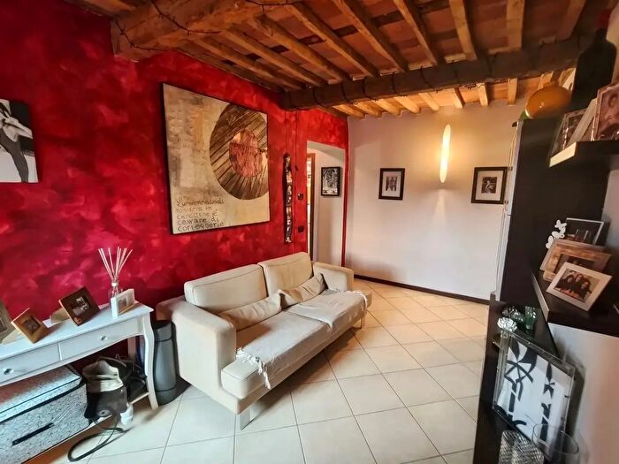 Appartamento trilocale in vendita in Pescia
