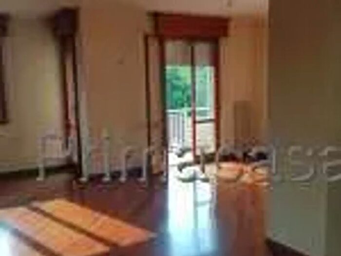 Appartamento con 5 locali in affitto in Via Berengario, Carpi