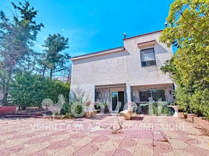 Casa quadrilocale in vendita in Via Mandorlo, Carini