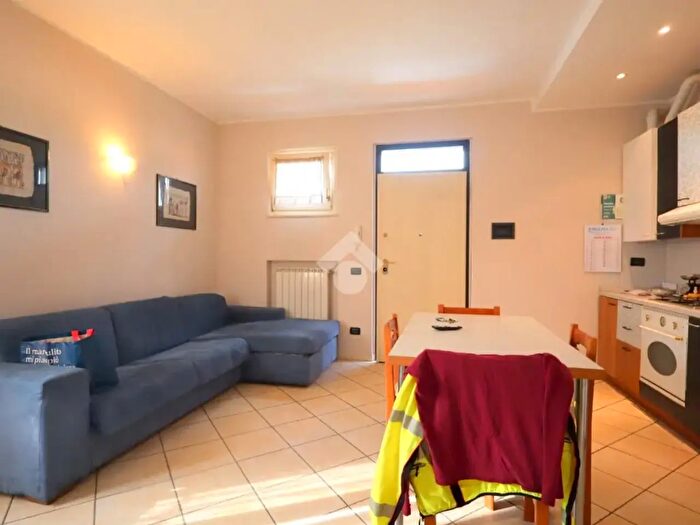 Appartamento bilocale in vendita in Via I Maggio, Montirone