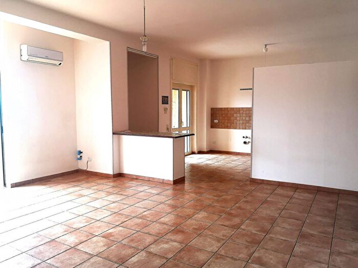 Appartamento con 6 locali in vendita in Via Nazionale, Eboli