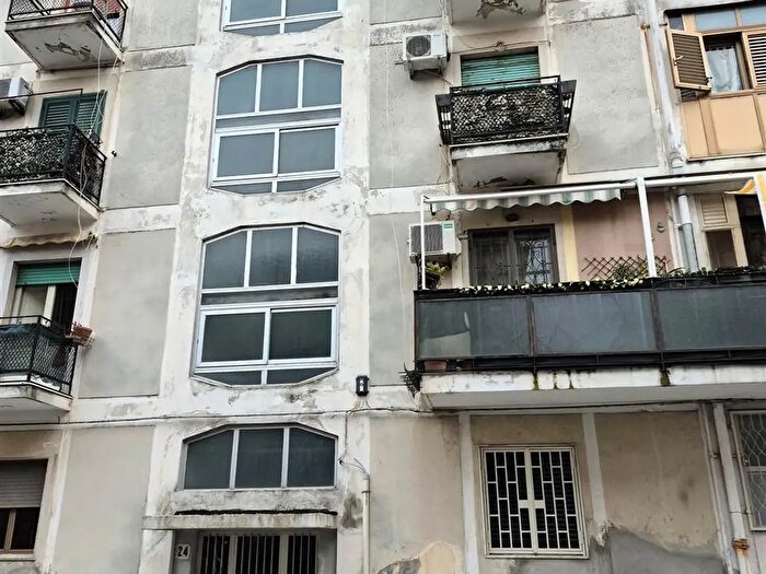 Appartamento trilocale in vendita in Via Giuseppe Parini, Messina