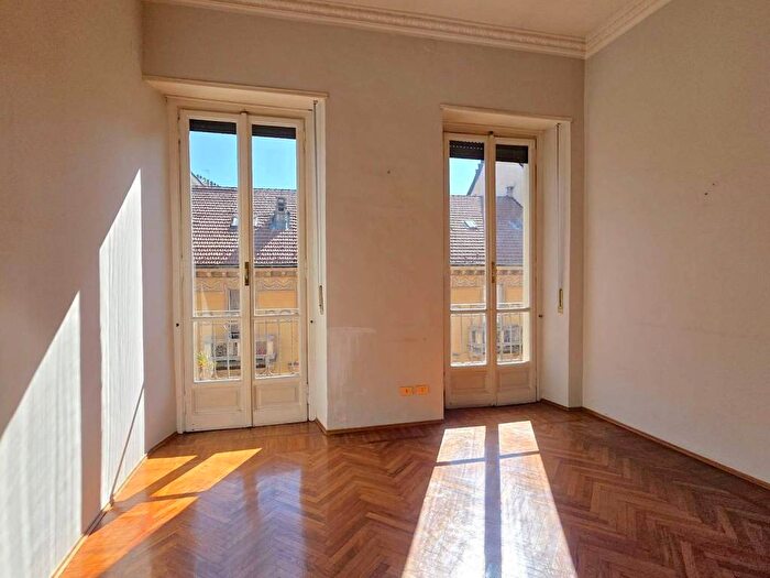 Appartamento quadrilocale in affitto in Via Cristoforo Colombo, Crocetta, Torino