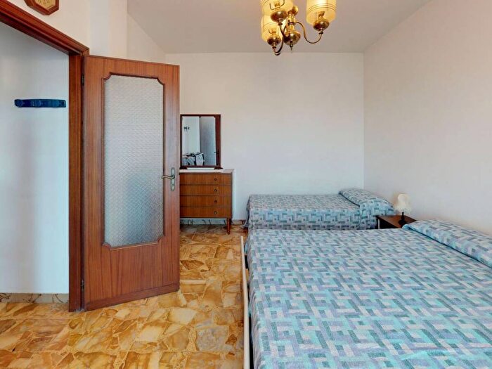 Casa bilocale in affitto in Via Edmondo De Amicis, Borghetto Santo Spirito