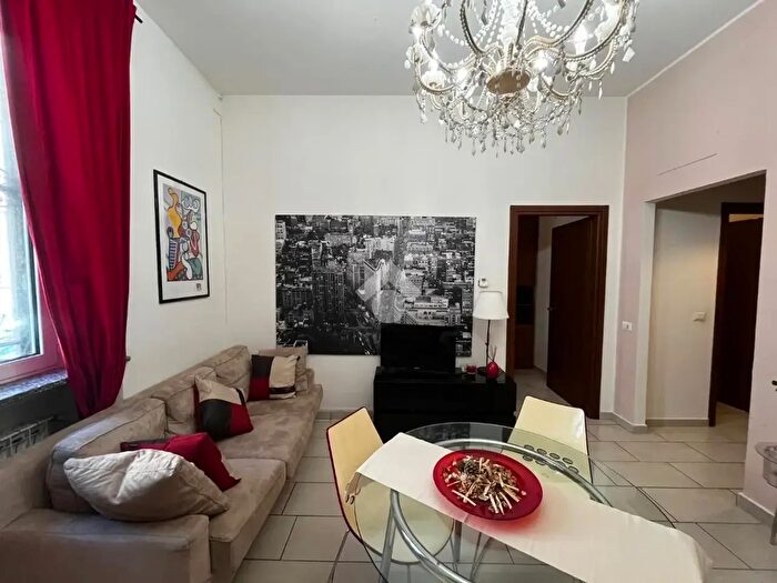 Appartamento trilocale in affitto in Via Imola, Milano