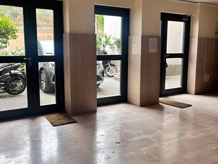 Appartamento quadrilocale in affitto in Posillipo, Napoli