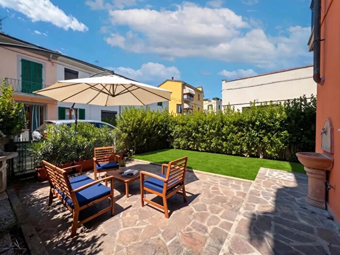 Appartamento bilocale in vendita in Via Nicolò Tommaseo, Empoli