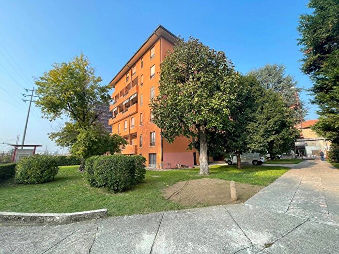 Appartamento bilocale in affitto in Via Ferruccio Gilera, Centro, Arcore