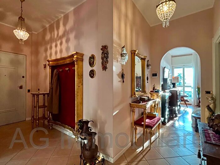 Appartamento trilocale in affitto in Via Andrea Cavalli, Verbania