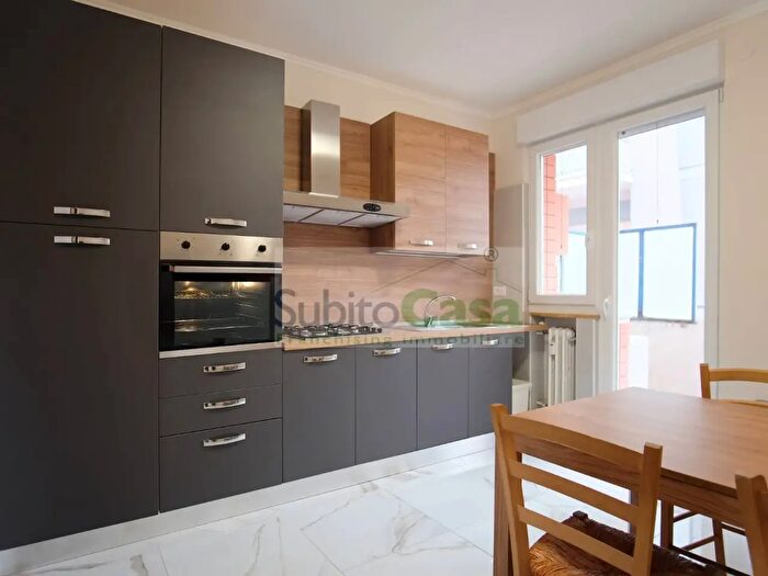 Appartamento quadrilocale in affitto in Via Muzio Panza, Chieti