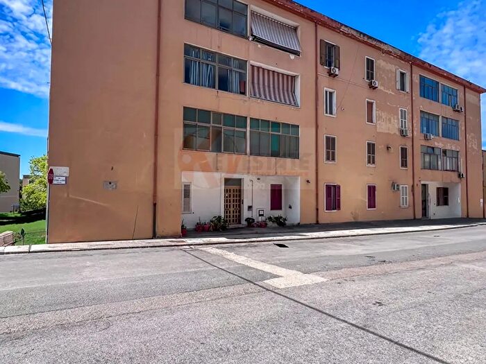 Appartamento trilocale in vendita in Via Alfieri, Sassari