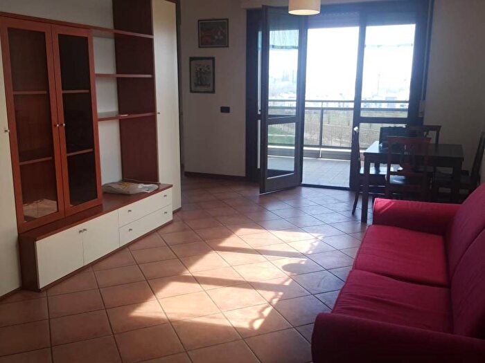 Appartamento bilocale in affitto in Via Don Francesco Beniamino della Torre, Quarto Oggiaro, Milano