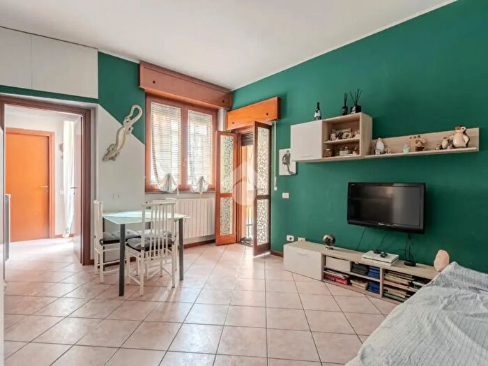 Appartamento trilocale in vendita in Via T a Edison, BovisioMasciago