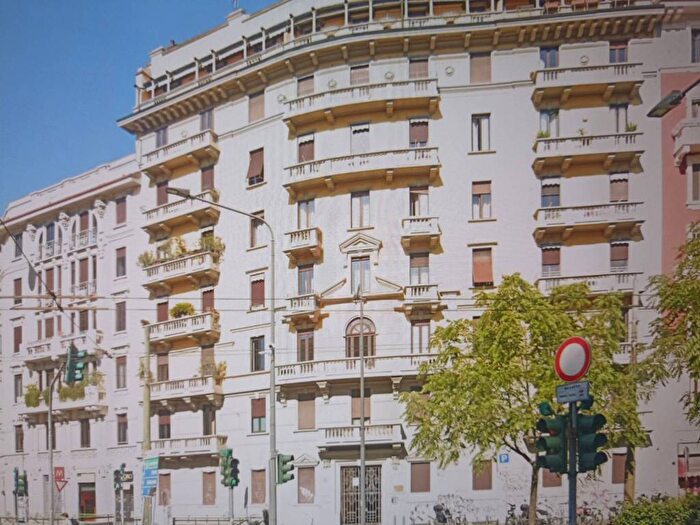 Appartamento bilocale in affitto in Viale Abruzzi, Città Studi, Milano