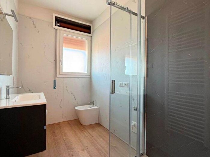 Appartamento trilocale in affitto in Via Chiesanuova, Chiesanuova, Padova