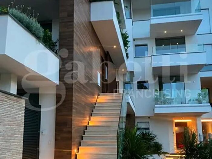 Appartamento trilocale in vendita in Lungomare Sirena, Tortoreto