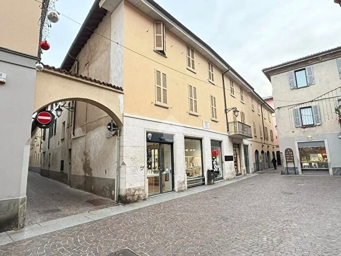 Appartamento bilocale in vendita in Via Carlo Carcano, Treviglio