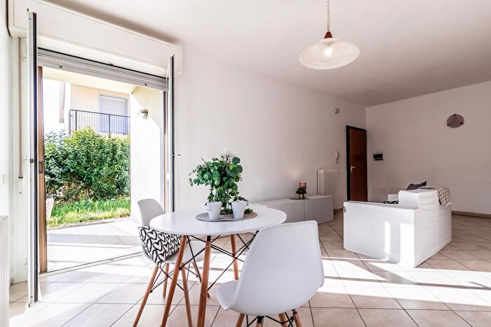 Appartamento trilocale in vendita in Via Giacomo Zampa, Borgo Tossignano