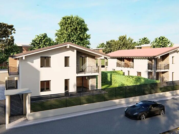 Casa con 5 locali in vendita in Via Decimo Fossati, Cuggiono